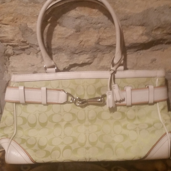 COACH  VERY RARE LIGHT GREEN&WHITE HANDBAG - Picture 8 of 8